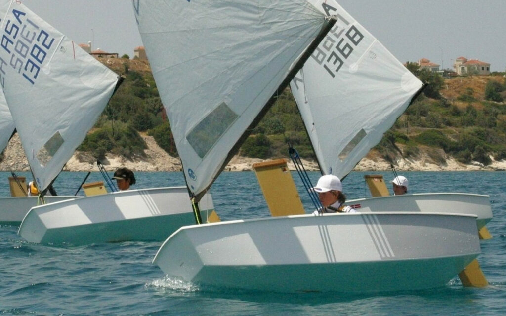 Club Optimist 2 03171